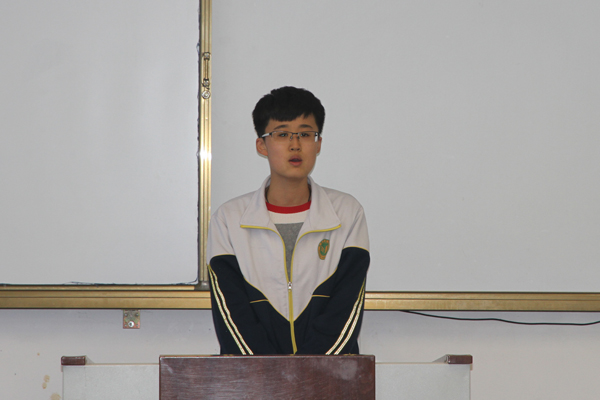 孙艺铭.jpg